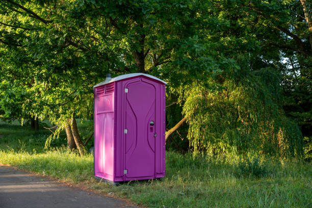 Best Luxury portable toilet rental  in Cloverdale, CA